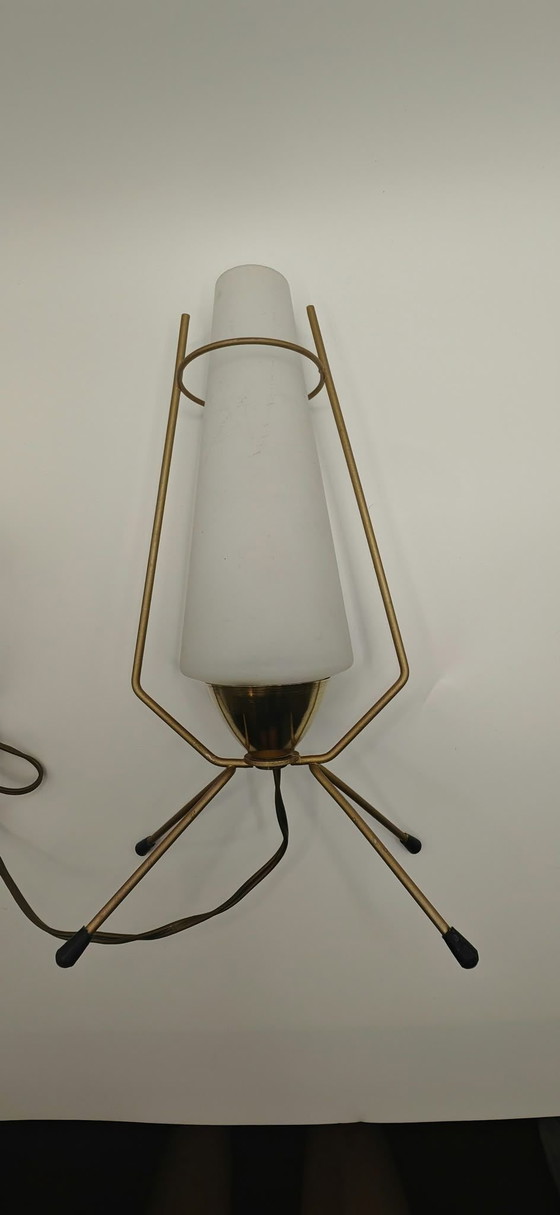 Lampada da tavolo vintage 1950 Arlus / Treppiede metallo dorato e opalina – Lampade da tavolo (photo 4 of 9)