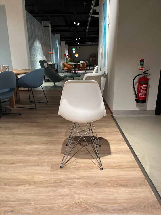 Image 1 of Vitra Eames DSR Plastic Side Chair