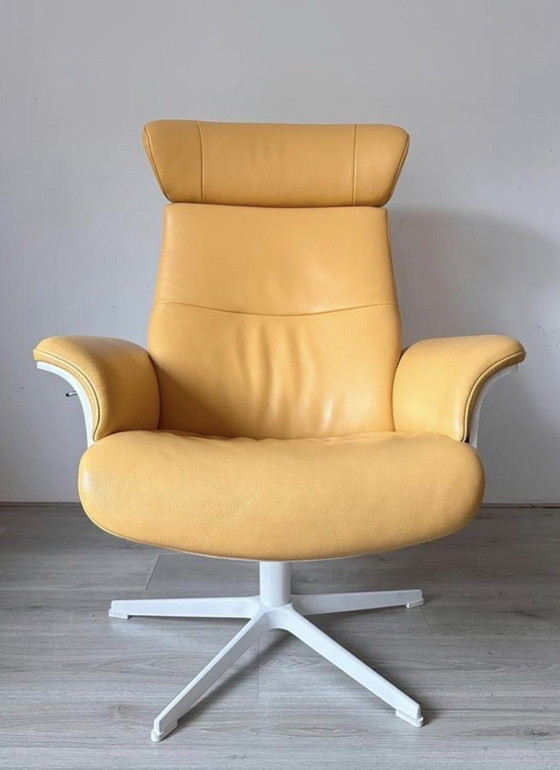 Image 1 of Conform Time Out Lounge Chair — Geel leer
