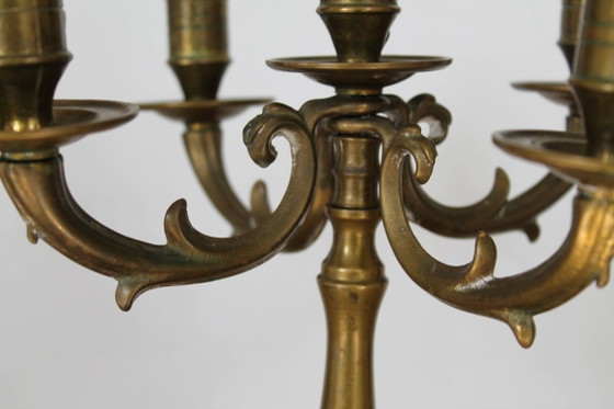 Image 1 of Candeliere a 5 bracci, in ottone, stile barocco provenzale vintage anni Cinquanta