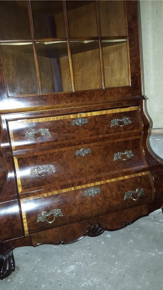 Image 1 of Burr walnut baroque corner display cabinet