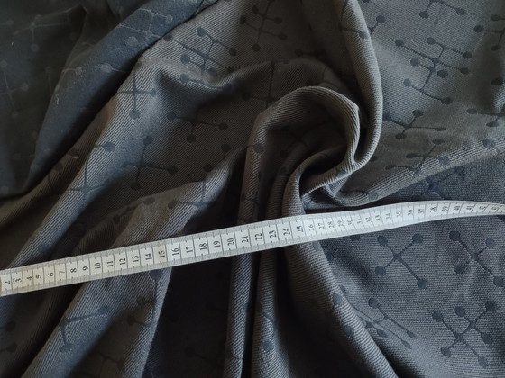 Eames Small Dot Pattern Maharam Fabric – Charles & Ray Eames, Cuscini, Cotton (photo 11 of 11)