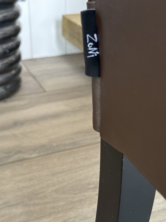 Banco – Leather, Metal (photo 5 of 5)