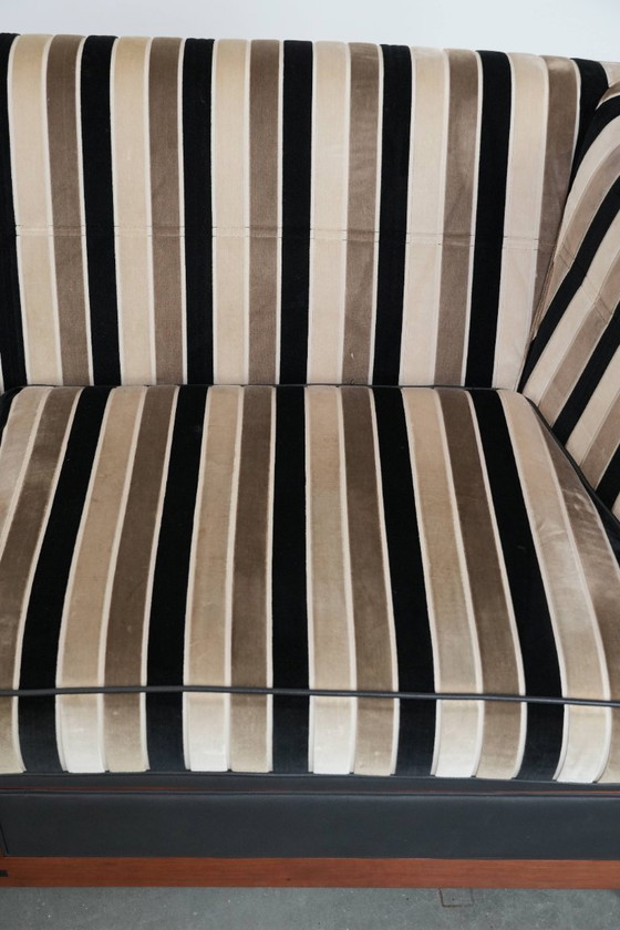 Image 1 of Sofá de diseño Schuitema de 2,5 plazas de la serie Decoforma con preciosa carpintería.