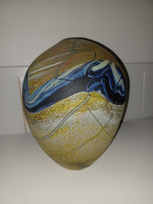 Jarrón único de Peter Layton