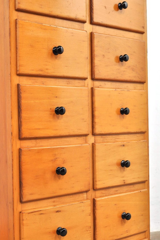 Image 1 of Vintage schoolkast/ ladekast in beukenhout, jaren 50