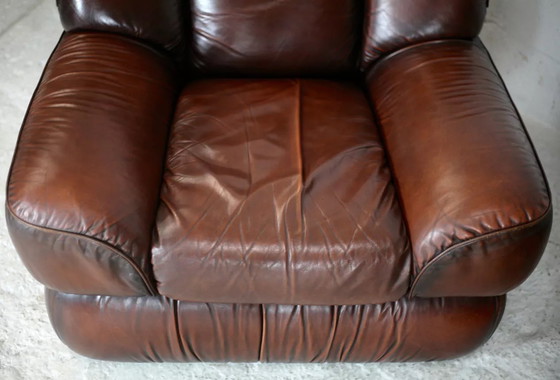 Image 1 of Leren fauteuil en salontafel