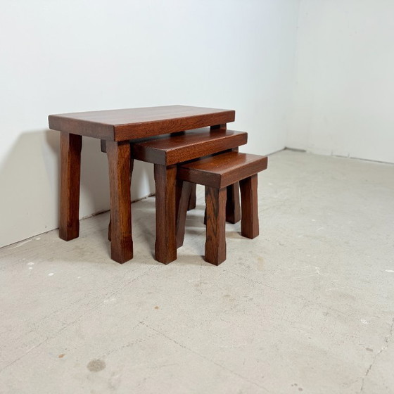 Image 1 of Satz von 3 brutalistischen Eichenbeistelltischen