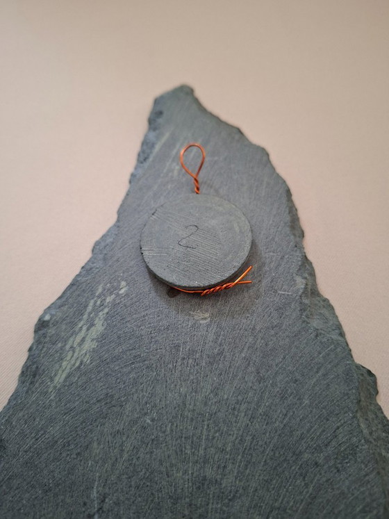 Image 1 of Handgefertigtes Kunstwerk mit gravierter Madonna. Italienisches Design.