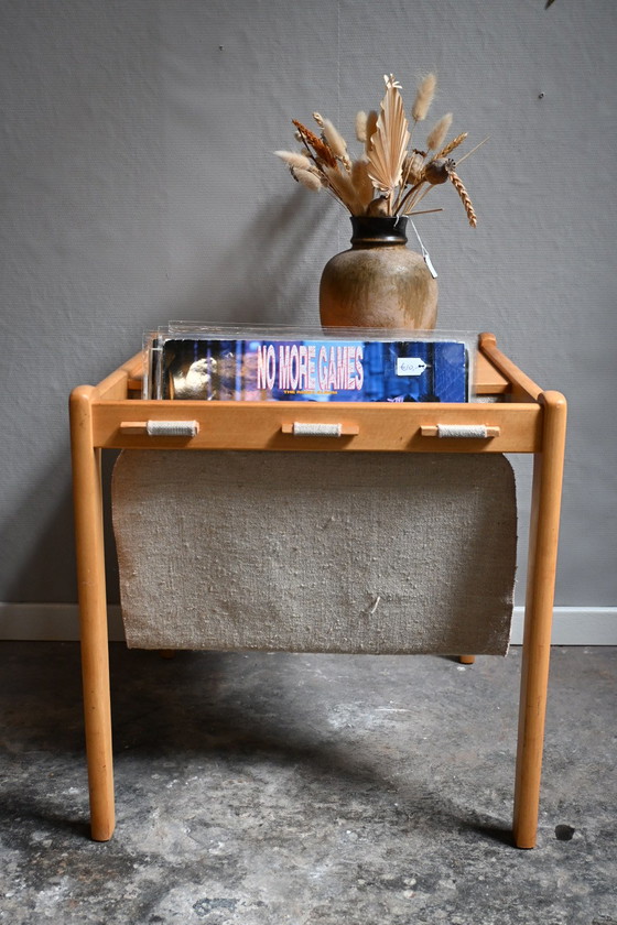 Image 1 of Deense Design houten lectuurbak/bijzettafel BRDR Furbo