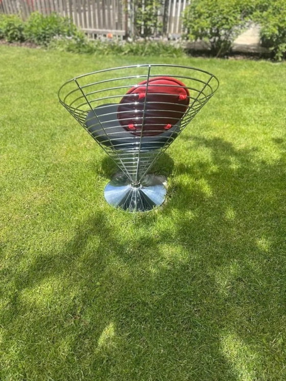 Wire Cone Chair – Fritz Hansen, Fauteuils, Aluminium (photo 3 of 7)