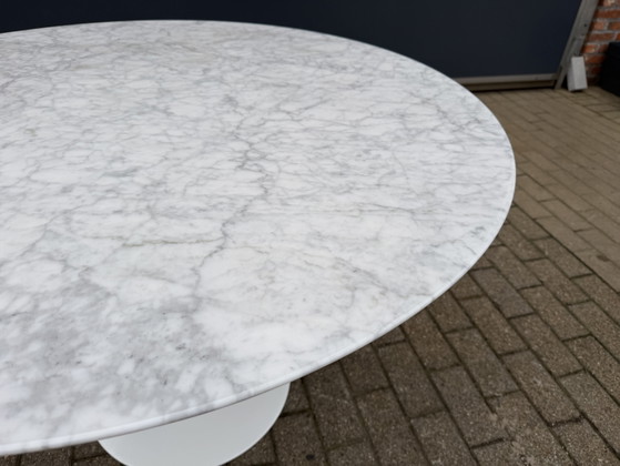 Image 1 of Original Round Knoll Tulip Dining Table (120cm) Carrara Marble New condition!!