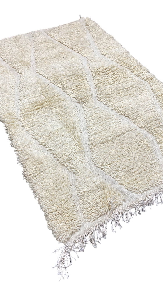 Image 1 of Authentic Berber Carpet - Minimalist Diamond Pattern in Natural Wool (150x100 cm)
