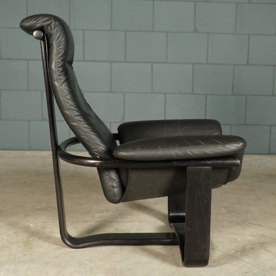 Fauteuil lounge vintage « Manta » – Ingmar Relling – Westnofa – 1970 – Wood, Leather (photo 3 of 15)