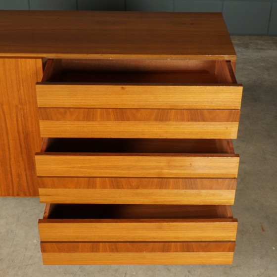 Image 1 of Vintage notenhouten sideboard – Otto Schmidt Möbelfabrik – jaren 60
