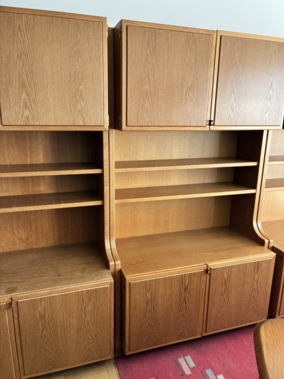 Image 1 of 3 Kasten van Van Den Berghe Pauvers