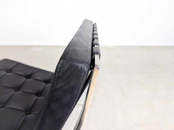 Image 1 of Poltrona Knoll International Barcelona di Mies van der Rohe, pelle nera