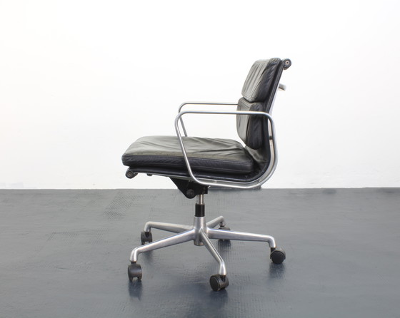 Image 1 of Soft Pad Office Chairs ICF Charles & Ray Eames Seats