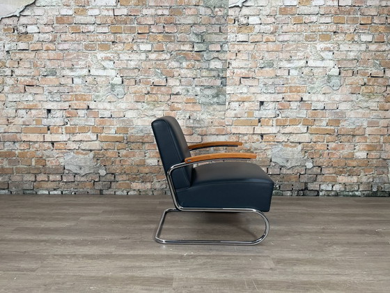 Image 1 of Thonet S411