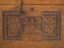 Coffre ancien avec motifs floraux gravés (c.1850) #14 – Commodes, Rustic (photo 35 of 40)