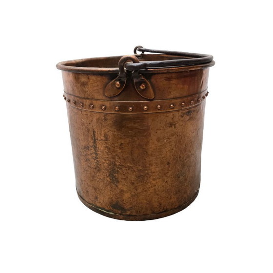 Image 1 of Cubo de leche antiguo de cobre clavado, siglos XVIII/XIX