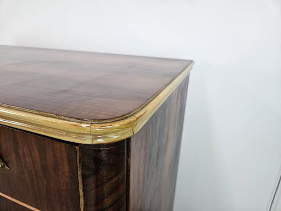 Image 1 of Commode des années 1950 en acajou et érable avec pieds laqués