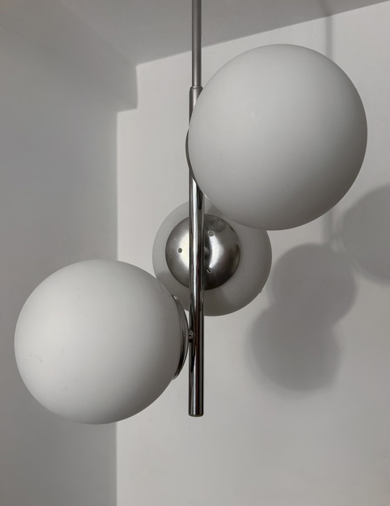 Image 1 of Lampada a sospensione allungata a 3 sfere degli anni '70.