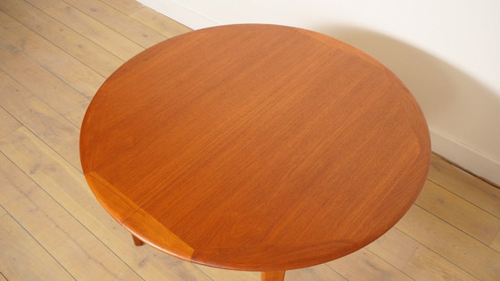 Image 1 of Table à manger extensible vintage ronde