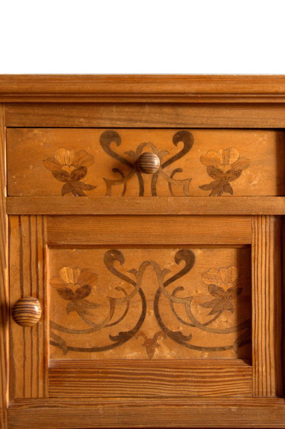 Solid pine marquetry bedside table, marble top, 37x37x81cm, 1940s, Art Deco, Émile Gallé style – Nightstands (photo 2 of 12)