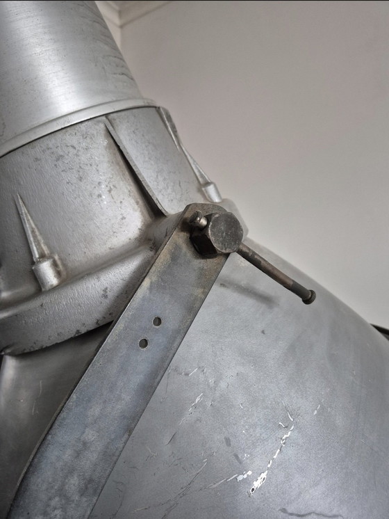 Image 1 of Industriële lamp op statief 