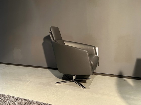 Boss – ipdesign, Adjustable recliner chair (photo 3 of 7)