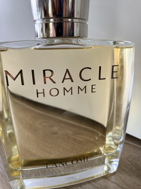 Image 1 of Grande bouteille factice Lancôme 