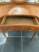 Schitterende antieke kaptafel, gesigneerd
