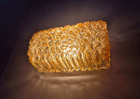 Image 1 of Glashütte Limburg Wandlamp Structuurglas Amber Mid Century Vintage