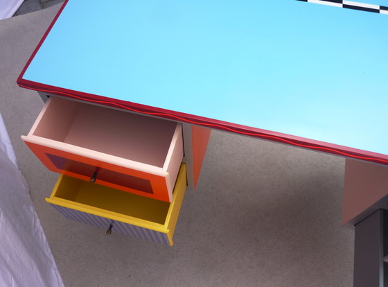 Image 1 of Bureau  vintage 4 Tiroirs  sur pieds compas