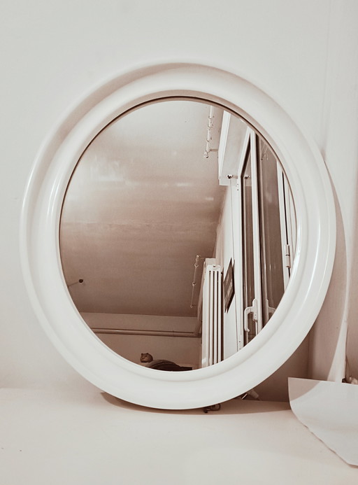 Carrara & Matta America oval mirror