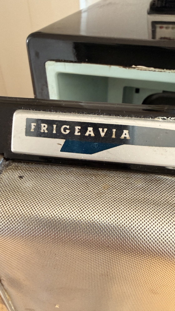 Koelkast Frigeavia Model: Caravelle 275 – Série Grand Luxe – Onderhoudsproducten, Plastic, Metal (photo 3 of 6)