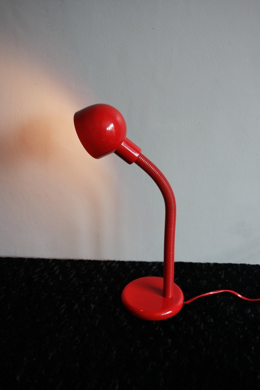 Lámpara de mesa vintage roja de Veneta Lumi, Italia, años 70