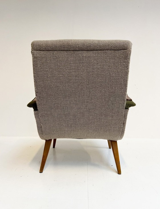 Image 1 of Poltrona di design vintage con braccioli in legno, anni '60