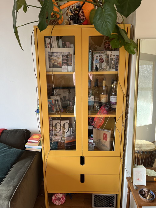 Tenzo Uno moderna vetrina 