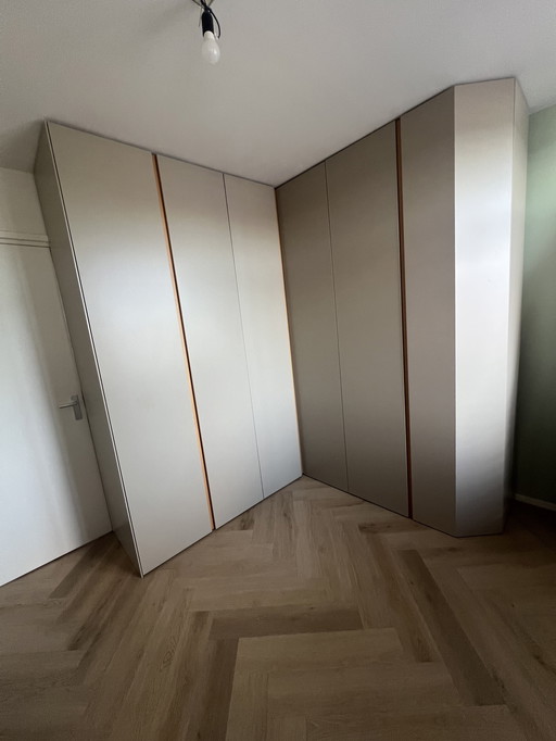 Hülsta walk-in wardrobe corner cabinet