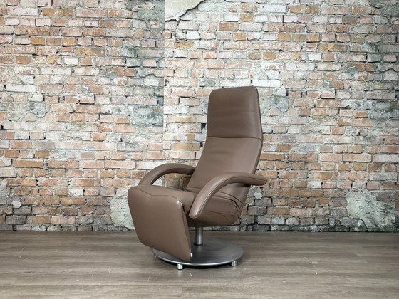 Jori Yoga – Poltrone, Leather, Metal (photo 3 of 18)