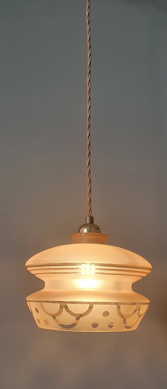 Image 1 of Vintage hanglamp - rose opaline glas met frosted textuur en decoratie 