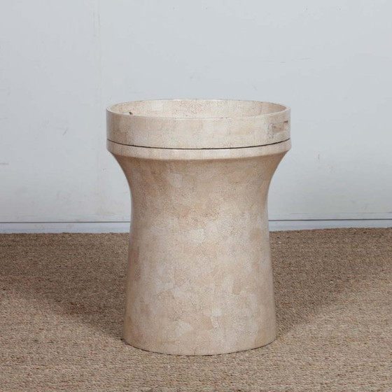Image 1 of Eggshell side table, late 20th century work