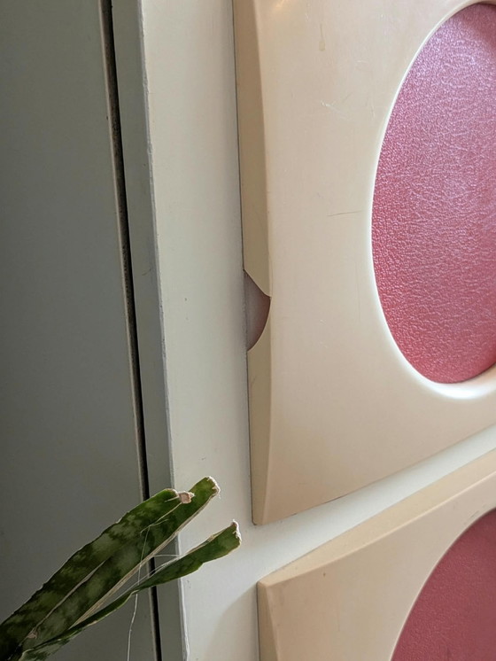 Set vintage, retrò di Appendiabiti e credenza – Ottone, Plastica (photo 14 of 14)