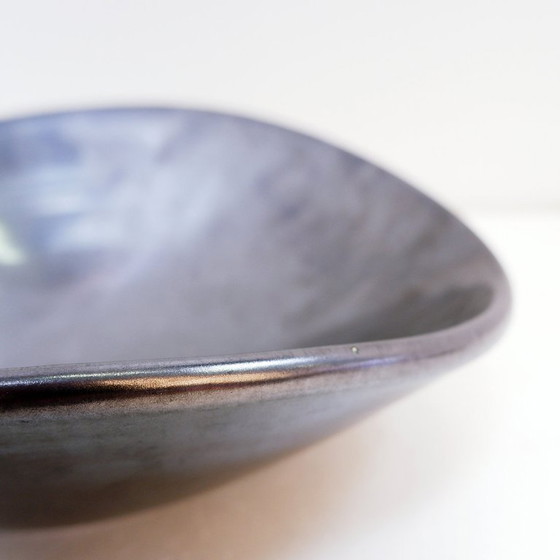 Image 1 of Decoratieve schalen of vintage sieradenbakjes van grijs geglazuurd keramiek.