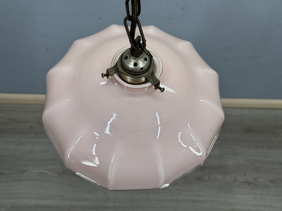 Image 1 of Lampada a sospensione antica Art Déco: vetro elegante e atmosfera senza tempo