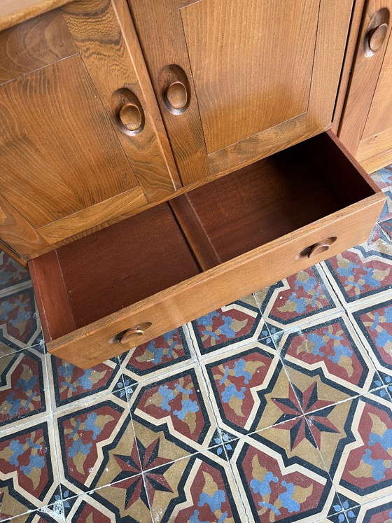 Image 1 of Modelo Windsor 467 – Luciano Ercolani para Ercol (Reino Unido)