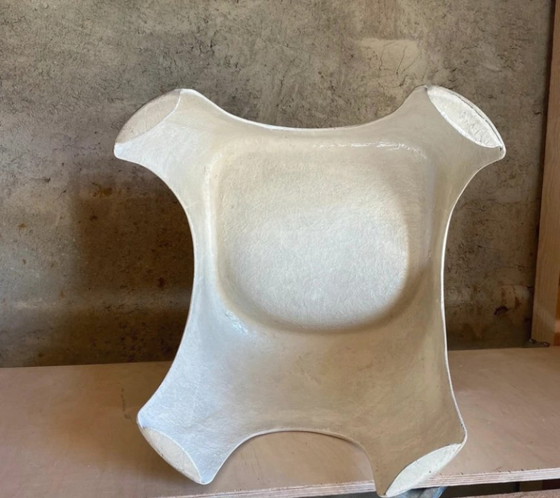 Fiberglass Seat 60s – Stools, Polyester (photo 6 of 9)