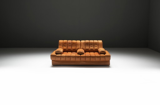Superbe canapé/lit DS-85 en cuir cognac d'origine par l'équipe De Sede pour De Sede